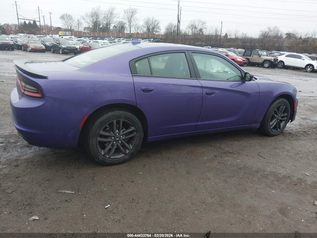2C3CDXJG9KH520688 Dodge Charger Sxt Awd