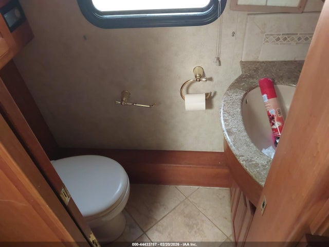 Aukcja sprzedaży 2006 Country Coach Motorhome Intrigue, vin: 4U7B8EZ1761104616, numer aukcji: 44433787