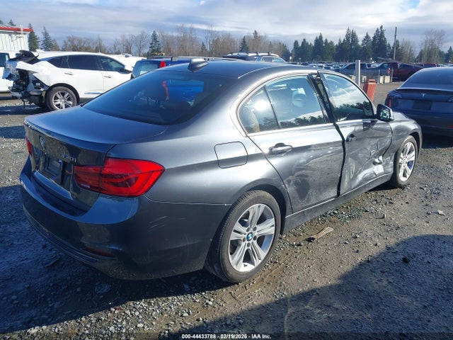 WBA8B9G58HNU09443 BMW 330I