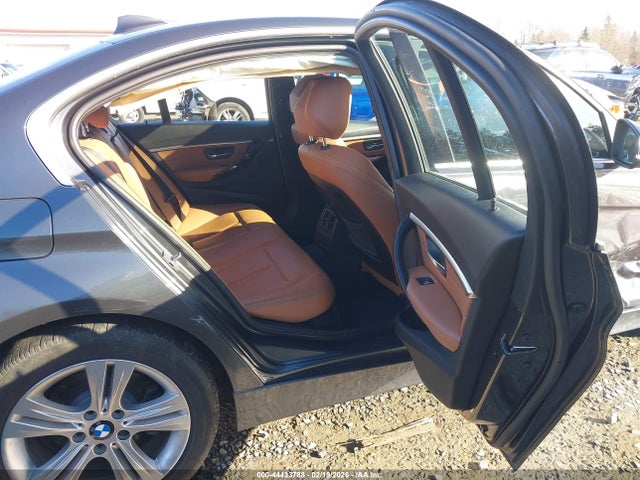 WBA8B9G58HNU09443 BMW 330I