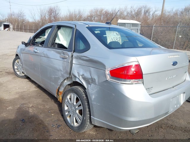2011 FORD FOCUS 1FAHP3HN2BW111123 Photo 2