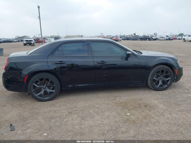 Продаж на аукціоні авто 2023 Chrysler 300 Touring, vin: 2C3CCAAG6PH580984, номер лоту: 44433850