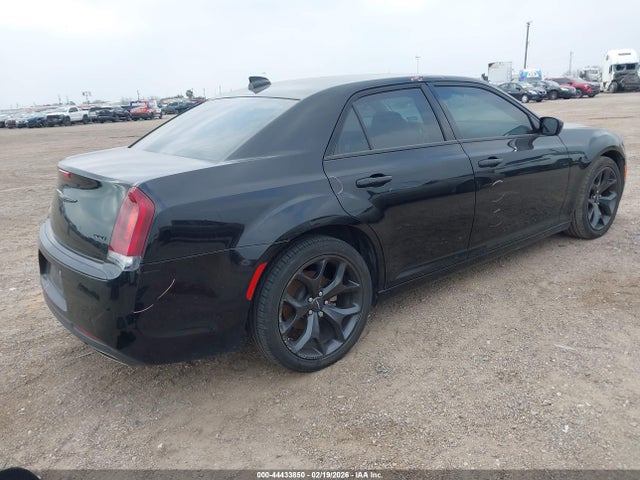 Продаж на аукціоні авто 2023 Chrysler 300 Touring, vin: 2C3CCAAG6PH580984, номер лоту: 44433850