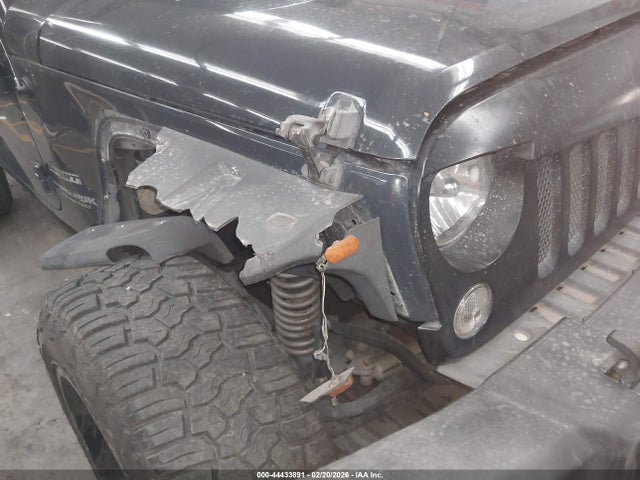 1C4BJWDG1JL815484 Jeep Wrangler Jk Unlimited Sport S 4x4