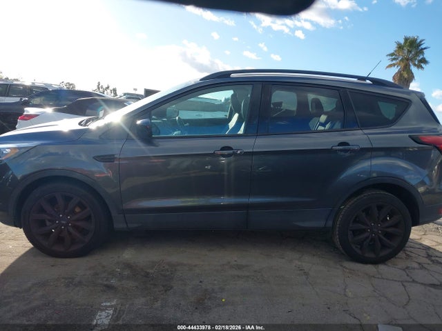 1FMCU0GD3KUA64874 Ford ESCAPE SE