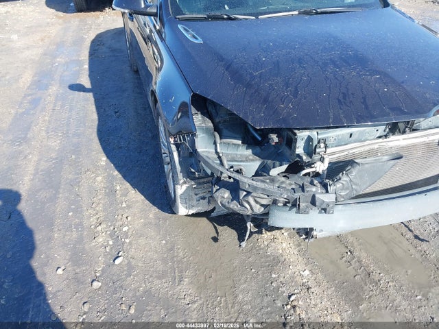 44433997 :رقم المزاد ، 2G4GR5EKXC9116940 vin ، 2012 Buick Regal مزاد بيع