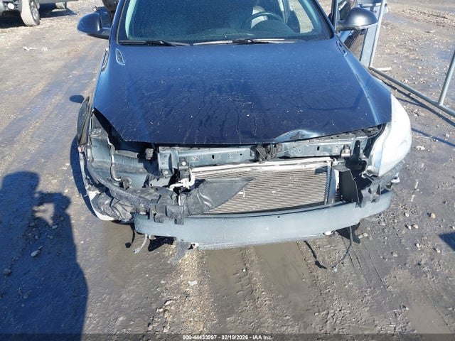 44433997 :رقم المزاد ، 2G4GR5EKXC9116940 vin ، 2012 Buick Regal مزاد بيع