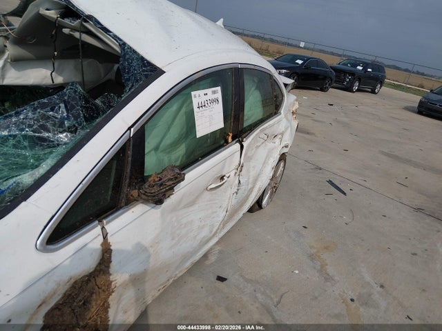 1G4PP5SK8E4163366 Buick Verano
