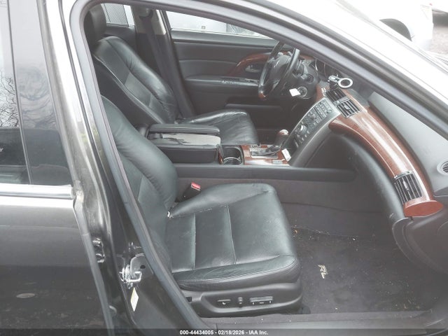 2010 ACURA RL JH4KB2F67AC000893 Photo 4
