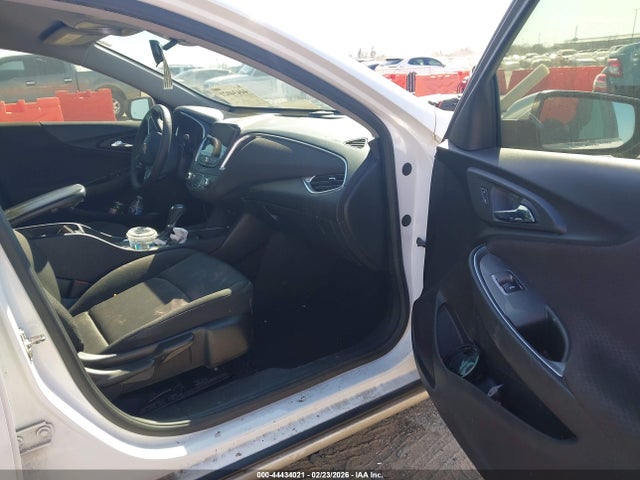 2020 CHEVROLET MALIBU 1G1ZD5ST8LF046251 Photo 4