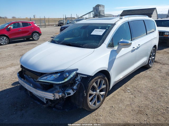 Продажа на аукционе авто 2017 Chrysler Pacifica Limited, vin: 2C4RC1GG4HR822017, номер лота: 44434062