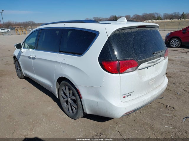 Продажа на аукционе авто 2017 Chrysler Pacifica Limited, vin: 2C4RC1GG4HR822017, номер лота: 44434062