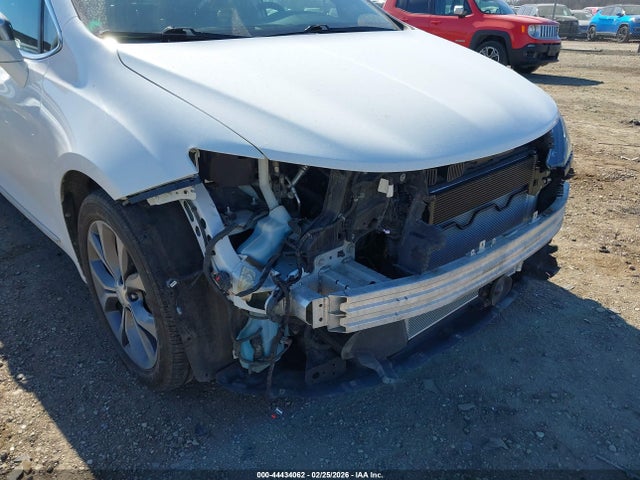 Продажа на аукционе авто 2017 Chrysler Pacifica Limited, vin: 2C4RC1GG4HR822017, номер лота: 44434062