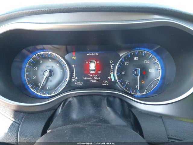 Продажа на аукционе авто 2017 Chrysler Pacifica Limited, vin: 2C4RC1GG4HR822017, номер лота: 44434062