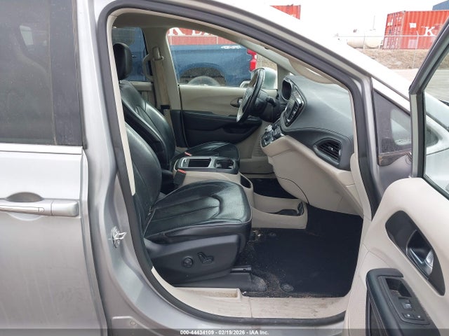 2C4RC1GG0KR552307 Chrysler Pacifica Limited