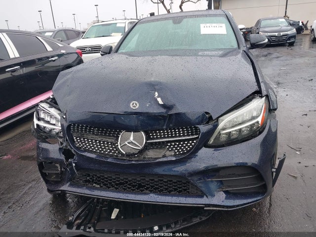 44434120 :رقم المزاد ، W1KWF8DB0MR628215 vin ، 2021 Mercedes-benz C 300 Sedan مزاد بيع