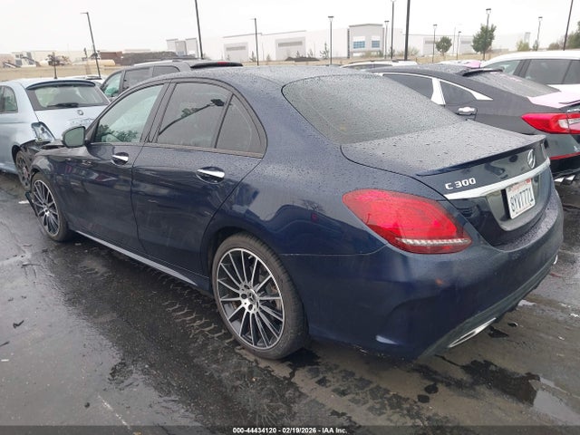 44434120 :رقم المزاد ، W1KWF8DB0MR628215 vin ، 2021 Mercedes-benz C 300 Sedan مزاد بيع