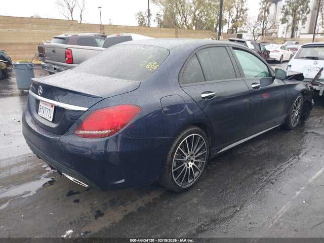 44434120 :رقم المزاد ، W1KWF8DB0MR628215 vin ، 2021 Mercedes-benz C 300 Sedan مزاد بيع