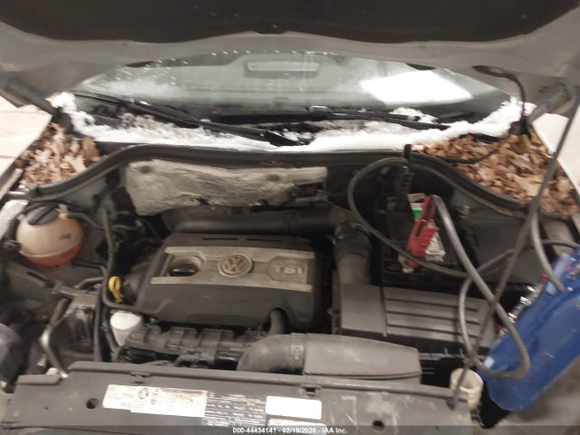2011 Volkswagen Tiguan Se მანქანა იყიდება აუქციონზე, vin: WVGBV7AX7BW540679, აუქციონის ნომერი: 44434141