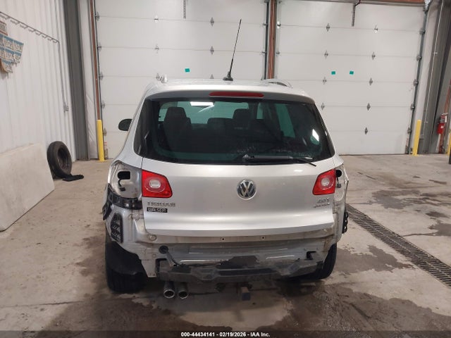 2011 Volkswagen Tiguan Se მანქანა იყიდება აუქციონზე, vin: WVGBV7AX7BW540679, აუქციონის ნომერი: 44434141