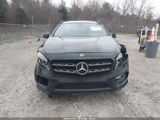 WDCTG4EBXJJ454482 Mercedes-Benz GLA 250