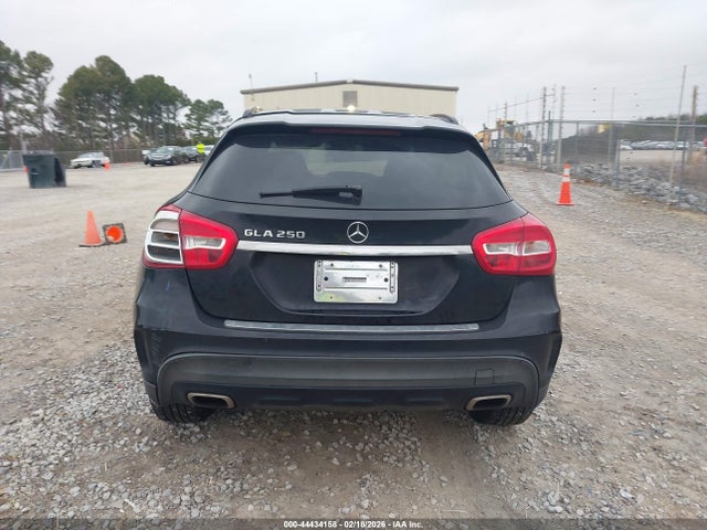 WDCTG4EBXJJ454482 Mercedes-Benz GLA 250
