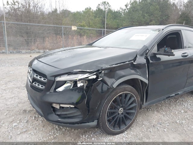 WDCTG4EBXJJ454482 Mercedes-Benz GLA 250