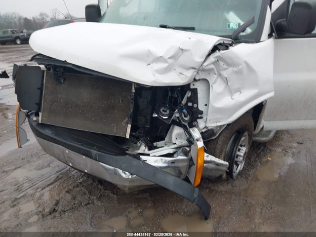 Продажа на аукционе авто 2022 Gmc Savana Cargo Rwd 2500 Regular Wheelbase Work Van, vin: 1GTW7AFPXN1255725, номер лота: 44434167
