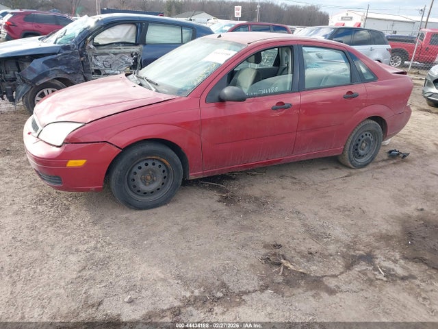 2005 FORD FOCUS 1FAFP34N95W315077 Photo 1