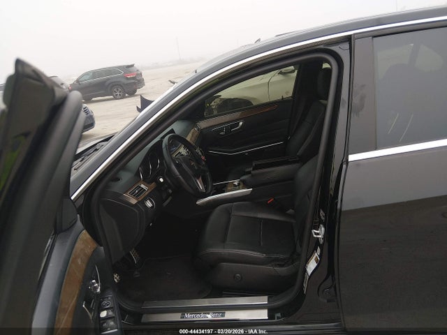 Продажа на аукционе авто 2014 Mercedes-benz E 350, vin: WDDHF5KB4EB032562, номер лота: 44434197