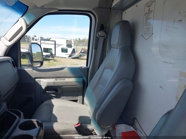 2017 Ford E-350 Cutaway მანქანა იყიდება აუქციონზე, vin: 1FDWE3FS9HDC43702, აუქციონის ნომერი: 44434263