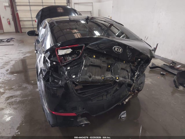 5XXGM4A76FG364999 KIA Optima Lx