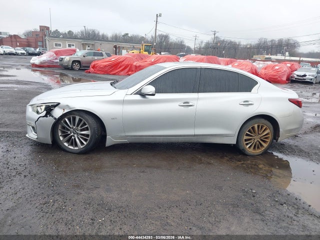 44434293 :رقم المزاد ، JN1EV7AR7JM431008 vin ، 2018 Infiniti Q50 3.0t Luxe مزاد بيع