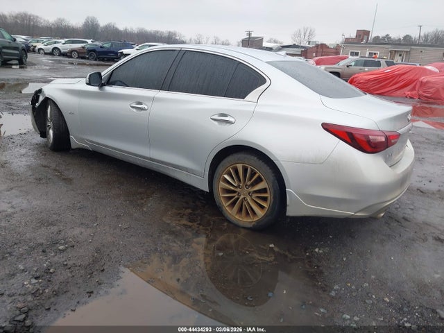 44434293 :رقم المزاد ، JN1EV7AR7JM431008 vin ، 2018 Infiniti Q50 3.0t Luxe مزاد بيع
