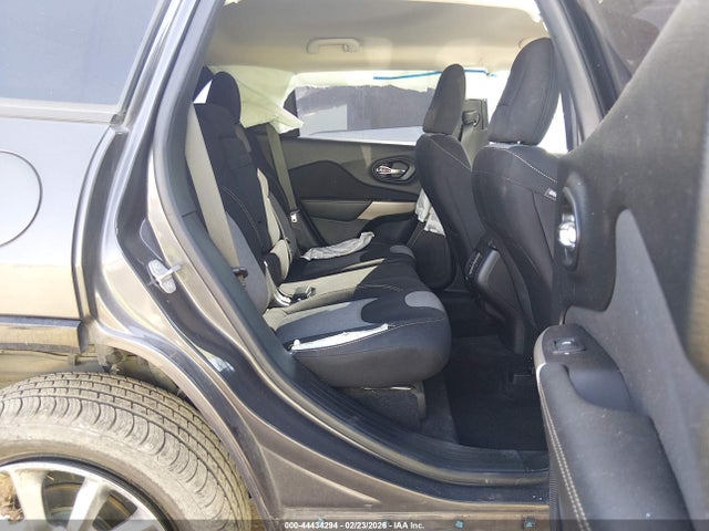 Продажа на аукционе авто 2018 Jeep Cherokee Latitude Tech Connect Fwd, vin: 1C4PJLCBXJD587828, номер лота: 44434294