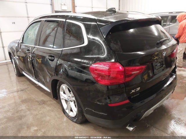 2019 BMW X3 5UXTR9C51KLD94819 Photo 2