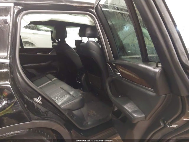 2019 BMW X3 5UXTR9C51KLD94819 Photo 7