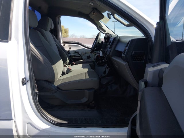 1FTMF1C89GKE62661 Ford F-150 Xl