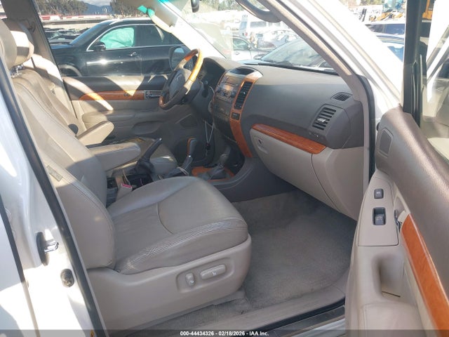 2004 LEXUS GX 470 JTJBT20X540060044 Photo 4
