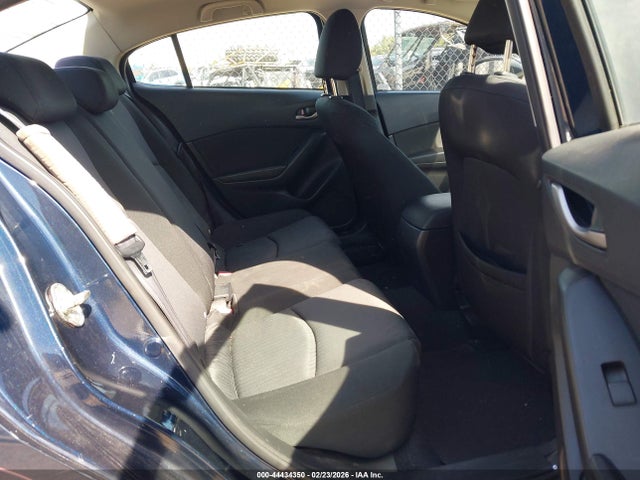 JM1BM1U78F1267335 Mazda Mazda3 I Sport