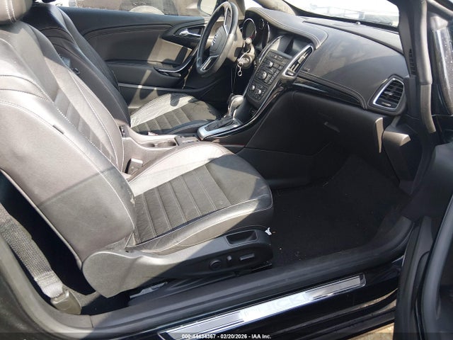 44434367 :رقم المزاد ، W04WT3N57GG130165 vin ، 2016 Buick Cascada Premium مزاد بيع