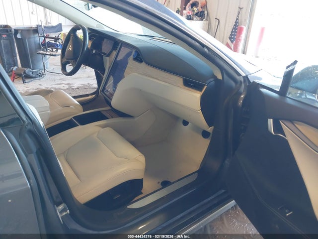 2019 TESLA MODEL S 5YJSA1E29KF305927 Photo 4