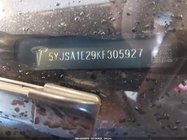 2019 TESLA MODEL S 5YJSA1E29KF305927 Photo 8