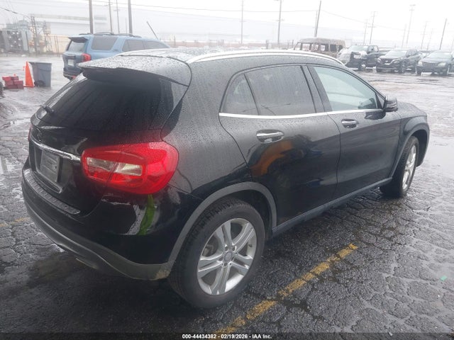 2017 MERCEDES-BENZ GLA 250 WDCTG4EB5HJ341839 Photo 3