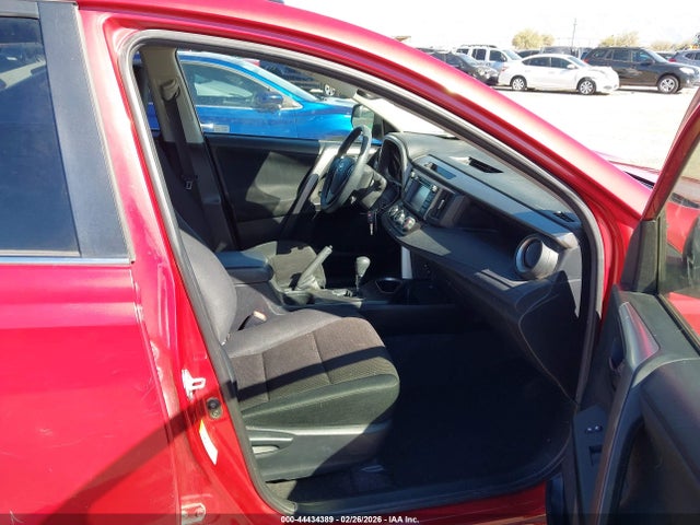 JTMBFREV8HJ151741 Toyota RAV4 LE