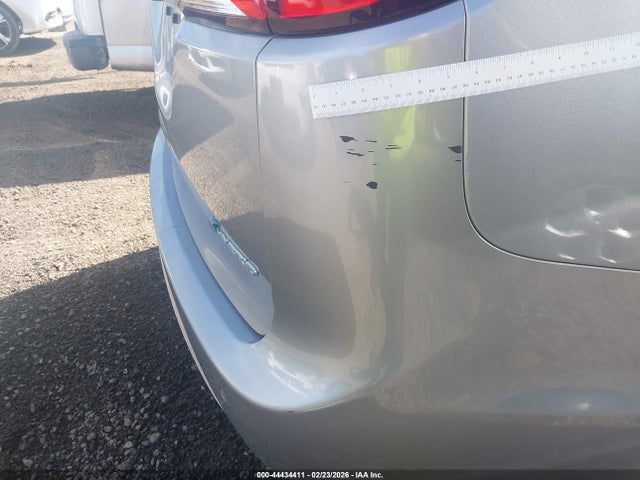 Chrysler Pacifica Hybrid Touring Plus 2018 2C4RC1H77JR332966 Image 13