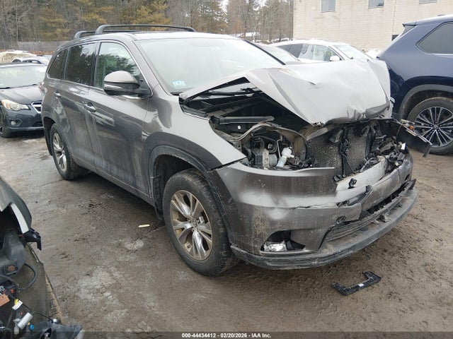 2016 TOYOTA HIGHLANDER 5TDBKRFH1GS338051