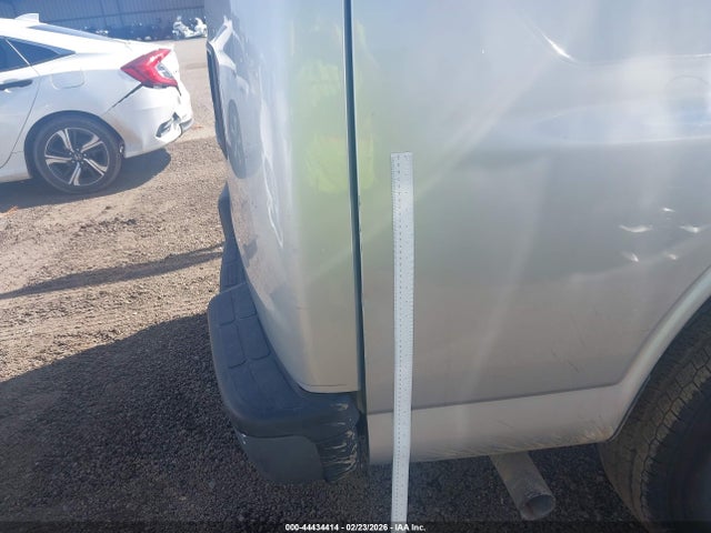 1GAWGEFG6G1253974 Chevrolet Express 2500 Ls