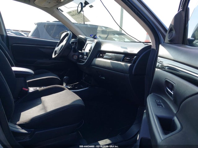 44434460 :رقم المزاد ، JA4AZ3A3XLZ026281 vin ، 2020 Mitsubishi Outlander Es 2.4 S-awc/le 2.4 S-awc/se 2.4 S-awc/sel 2.4 S-awc/sp 2.4 S-awc مزاد بيع