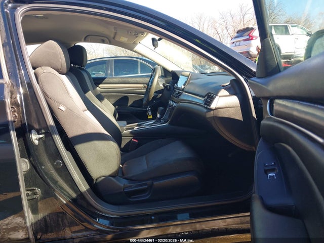 2019 HONDA ACCORD 1HGCV1F17KA172397 Photo 4